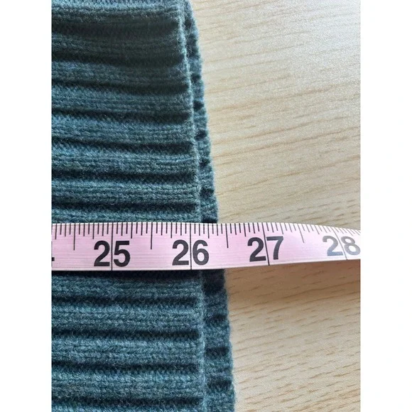L.L. Bean Women M 100% Merino‎ Wool Commando Sweater CrewNeck Teal Blue Ribbed - Picture 8 of 9